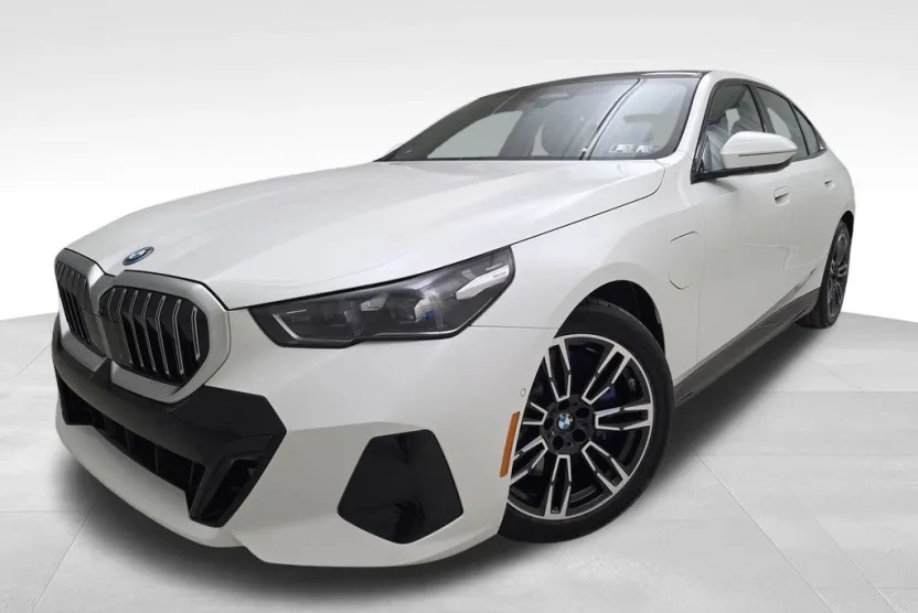 2026 Bmw 550e 550e xDrive photo 1
