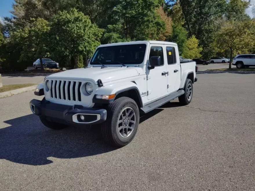 2022 Jeep Gladiator Overland photo 1