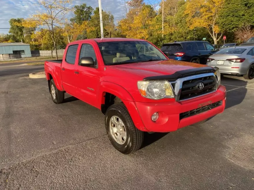 2006 Toyota Tacoma Base V6 photo 1