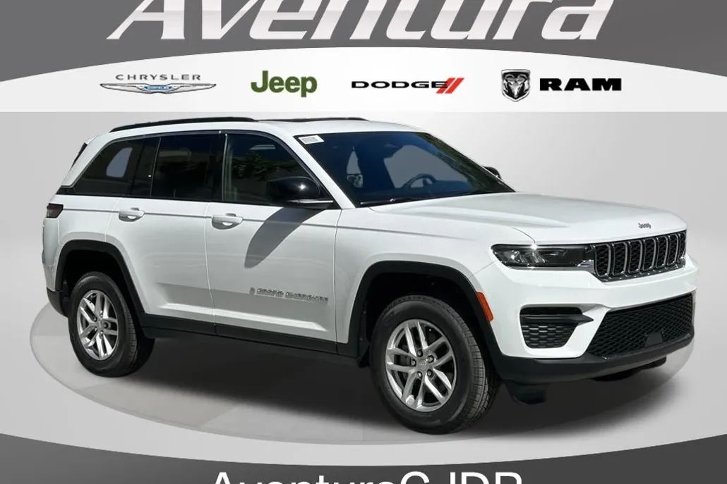 2025 Jeep Grand Cherokee Laredo Altitude photo 1