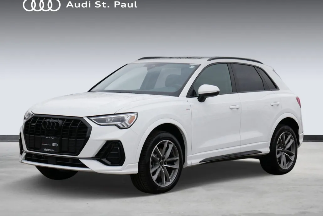 2024 Audi Q3 S line Premium photo 1