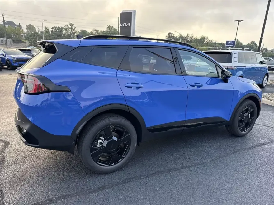 2026 Kia Sportage X-Line photo 1
