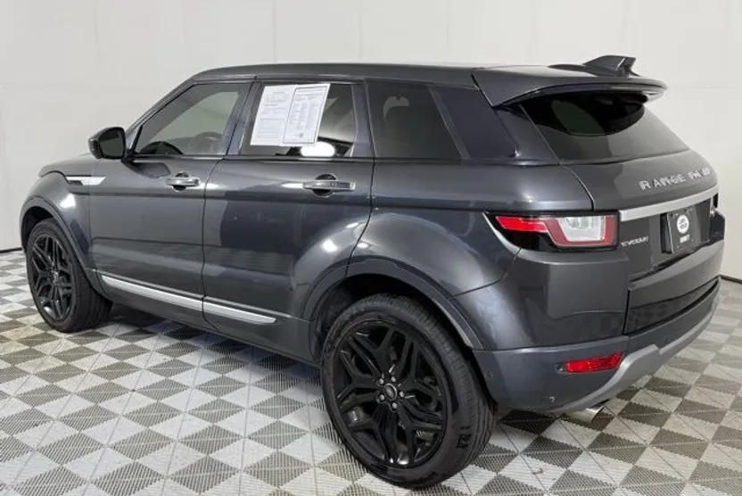 2018 Land Rover Range Rover Evoque HSE photo 1