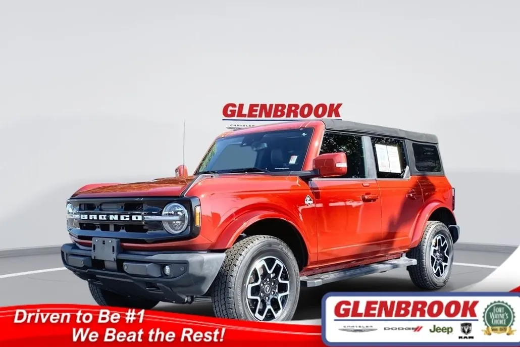 2022 Ford Bronco Outer Banks photo 1