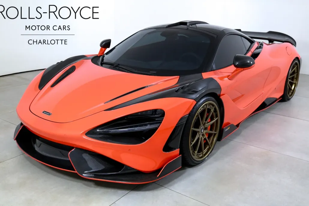 2021 Mclaren 765LT photo 1