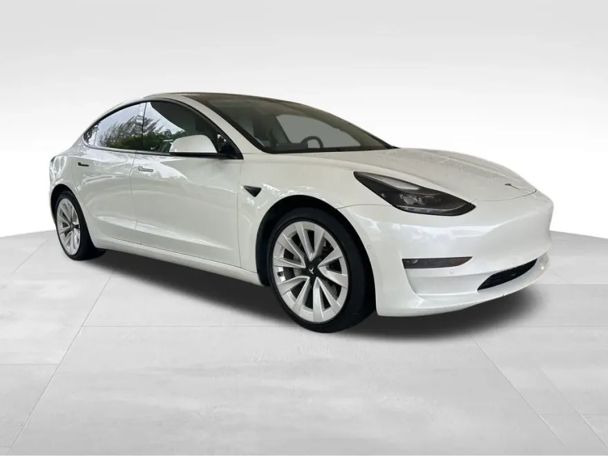 2021 Tesla Model 3 Standard Range Plus photo 1