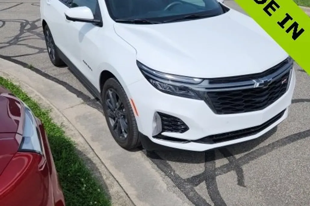2022 Chevrolet Equinox RS photo 1