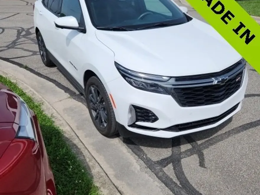 2022 Chevrolet Equinox RS photo 1