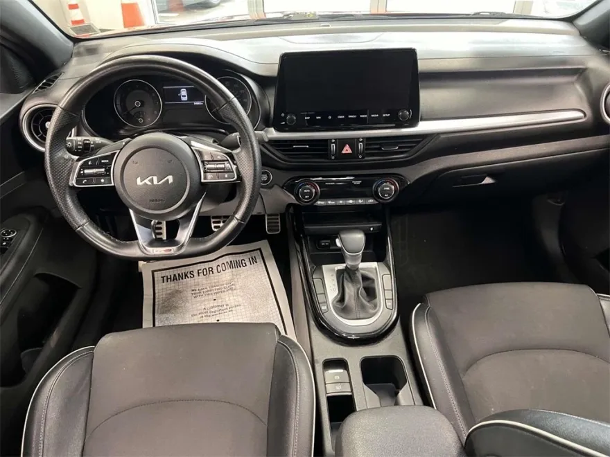 2023 Kia Forte GT-Line photo 12