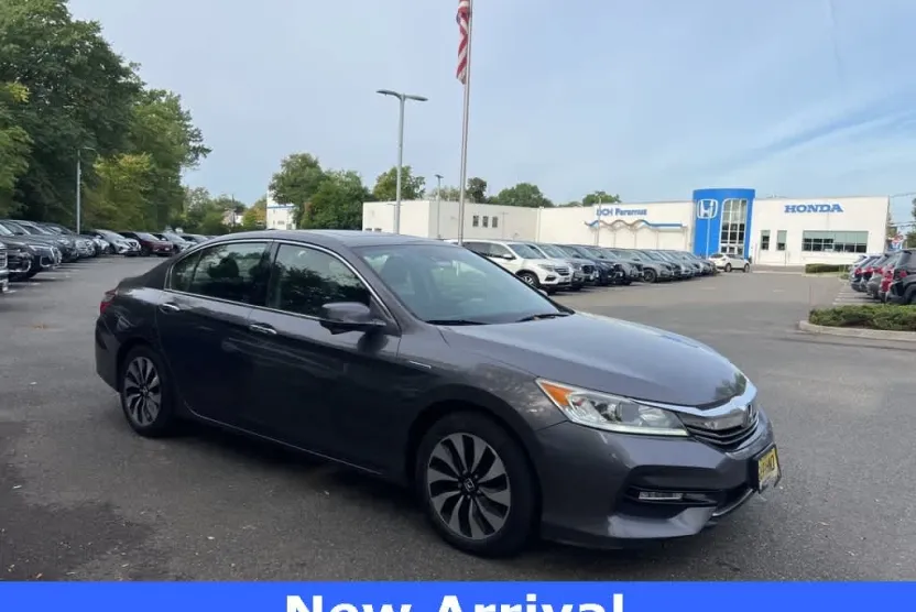2017 Honda Accord Hybrid EX-L photo 1