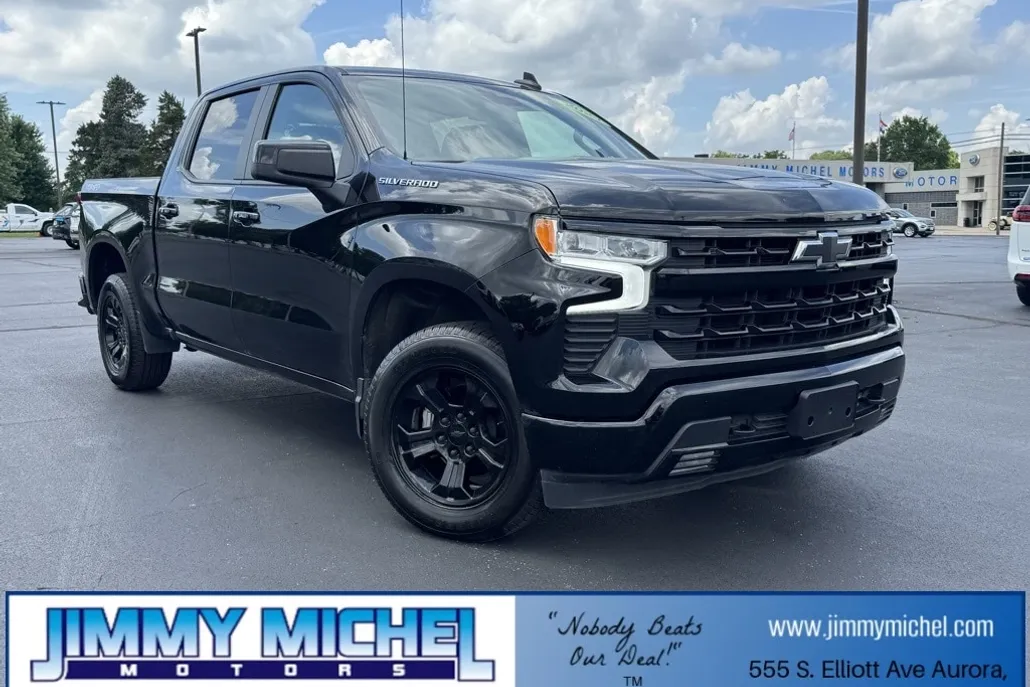 2024 Chevrolet Silverado 1500 RST photo 1