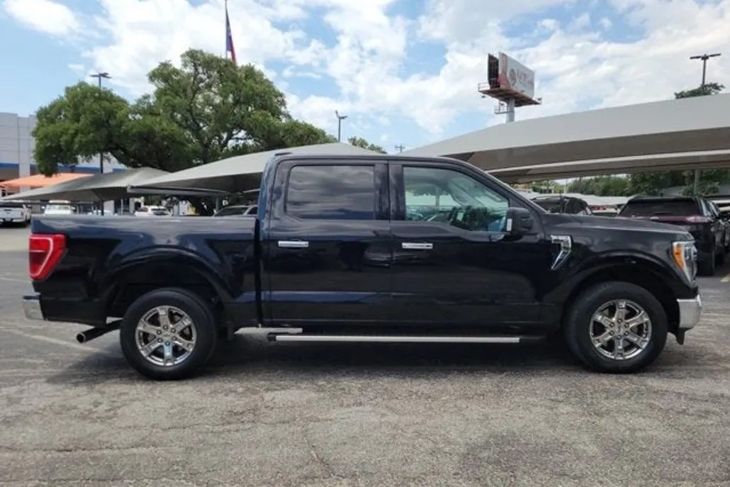 2022 Ford F-150 XLT photo 1
