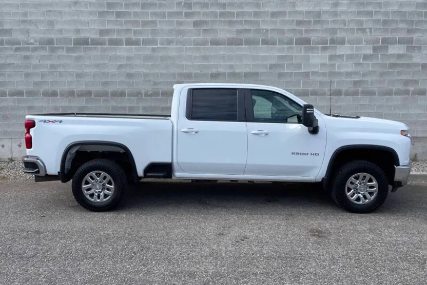 2021 Chevrolet Silverado 2500HD LT photo 1