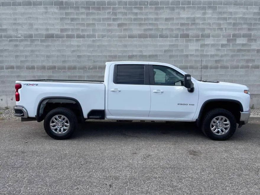 2021 Chevrolet Silverado 2500HD LT photo 1