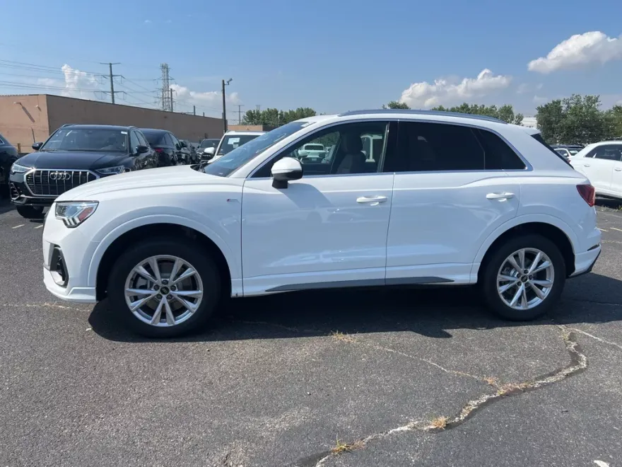 2025 Audi Q3 Premium S line photo 1