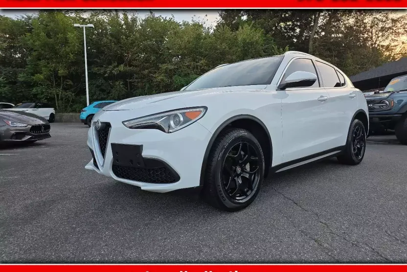 2021 Alfa Romeo Stelvio Sport Base photo 1