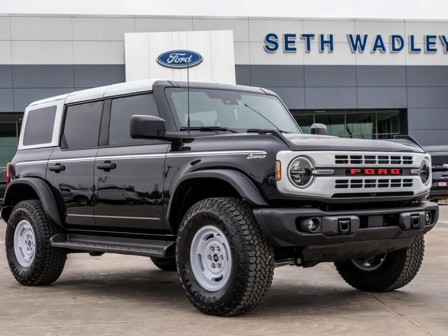 2025 Ford Bronco Heritage First Edition photo 1
