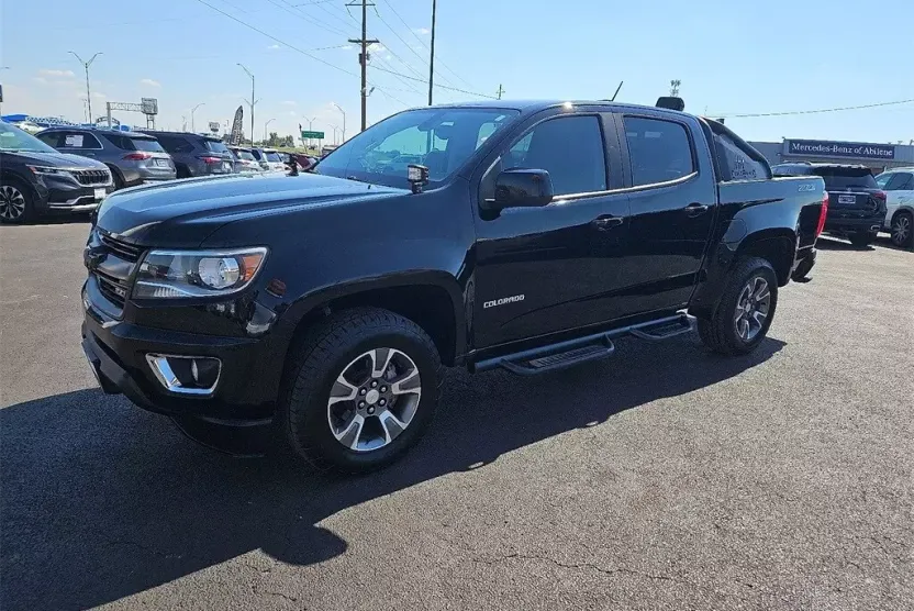 2017 Chevrolet Colorado Z71 photo 1