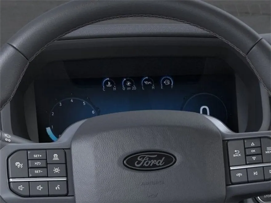 2025 Ford F-150 XLT photo 13