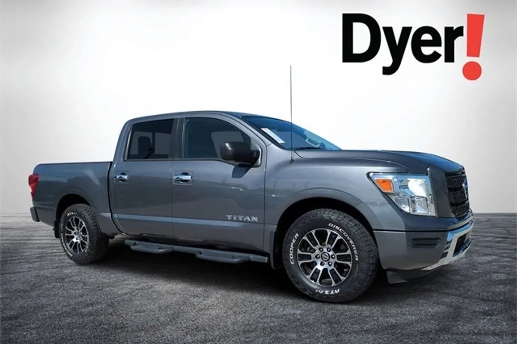 2021 Nissan Titan Crew Cab SV photo 1