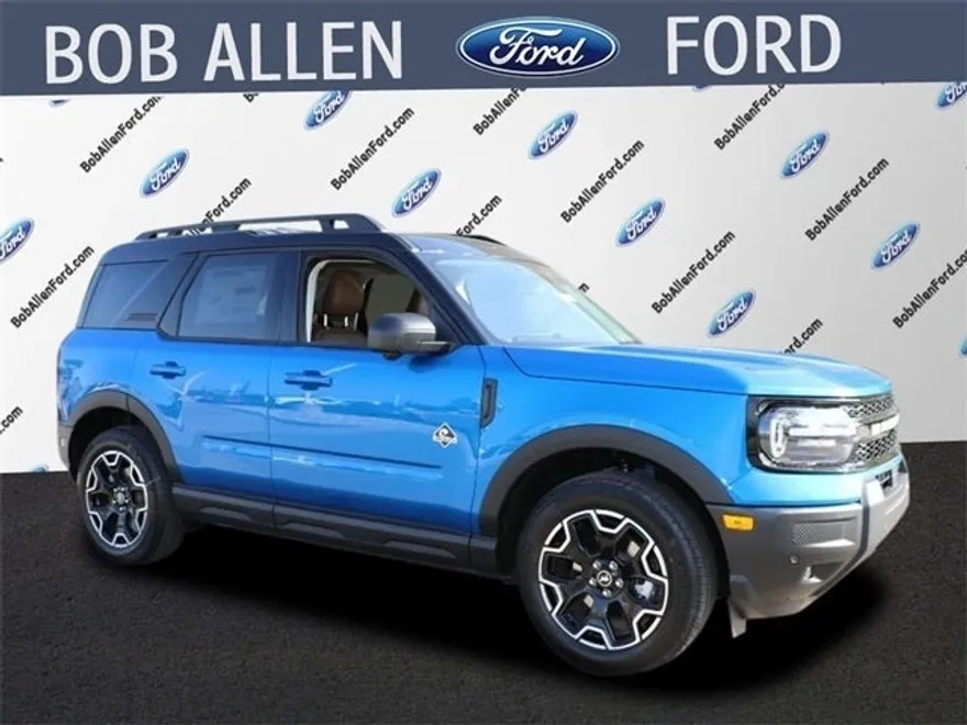 2025 Ford Bronco Sport Outer Banks photo 1