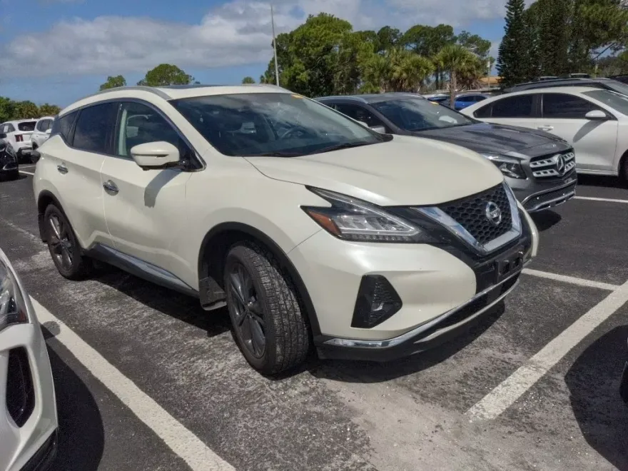 2021 Nissan Murano Platinum photo 1