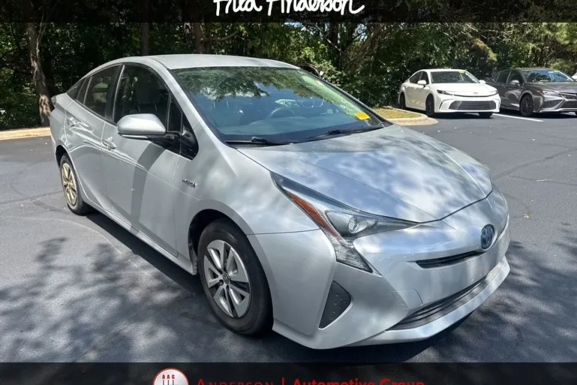 2018 Toyota Prius Two Eco photo 1