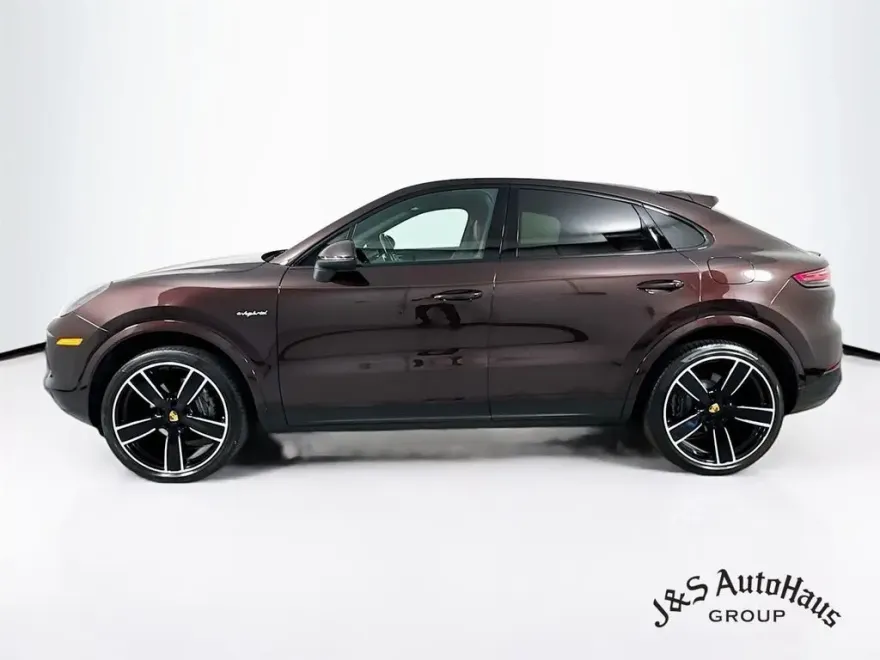 2022 Porsche Cayenne E-Hybrid Coupe Base photo 1