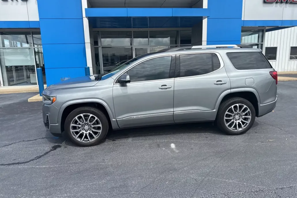 2023 Gmc Acadia Denali photo 1