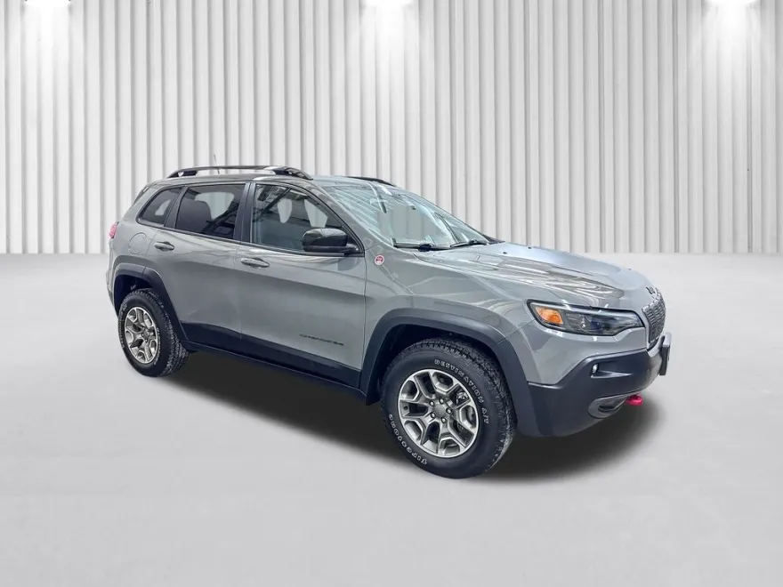 2022 Jeep Cherokee Trailhawk photo 1
