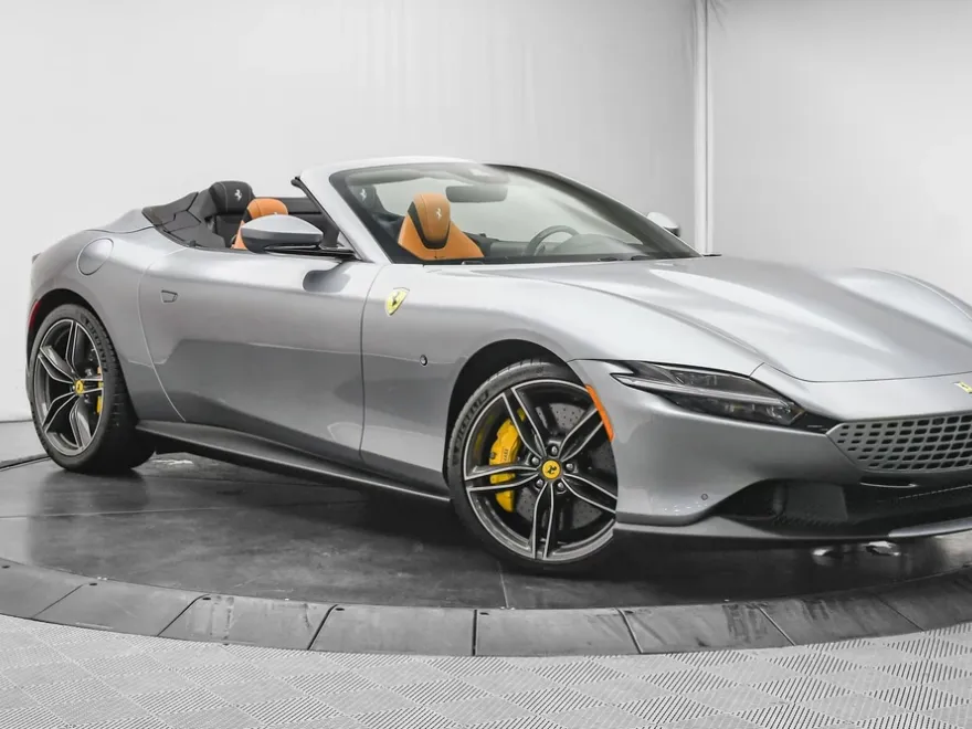 2025 Ferrari Roma Spider photo 1