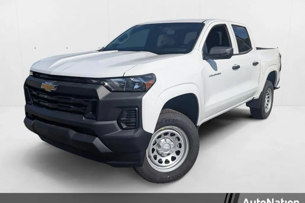 2025 Chevrolet Colorado LT photo 1