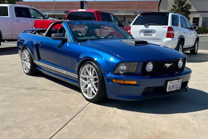 2007 Ford Mustang GT photo 1