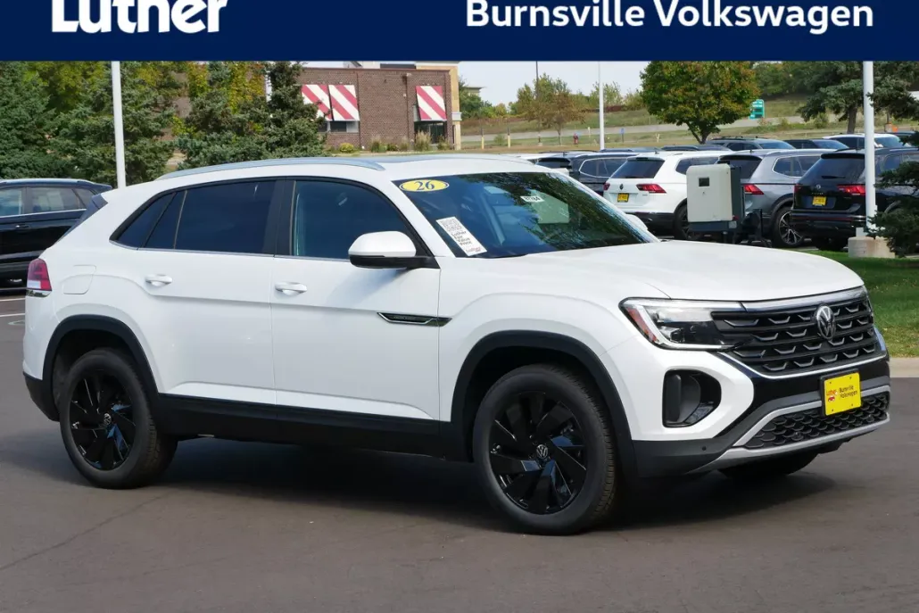 2026 Volkswagen Atlas Cross Sport SE Technology photo 1