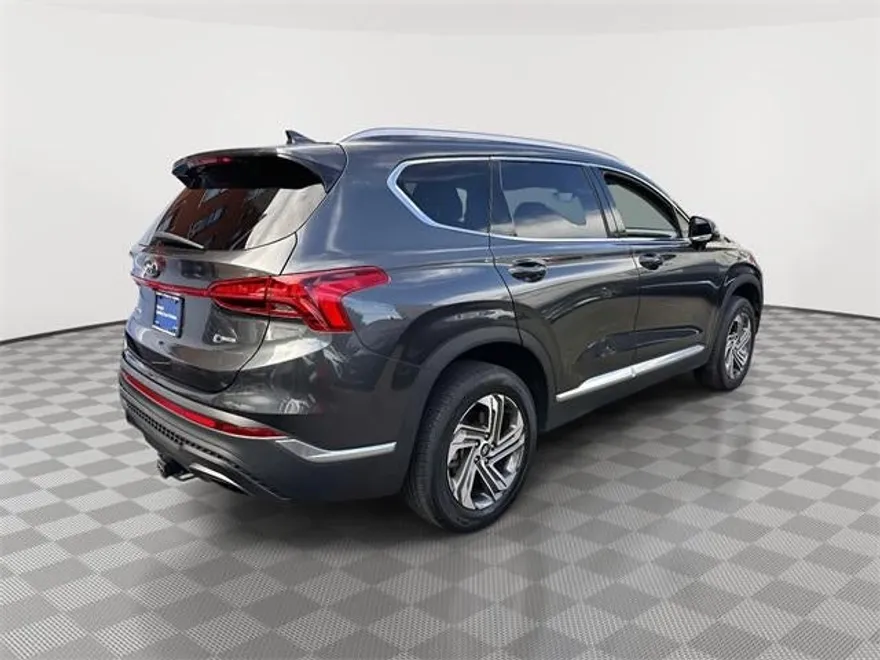 2022 Hyundai Santa Fe SEL photo 1