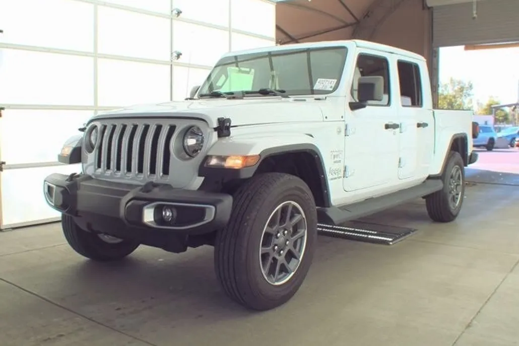 2021 Jeep Gladiator Overland photo 1