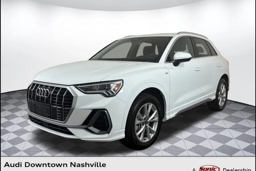 2023 Audi Q3 S line Premium 45 TFSI photo 1