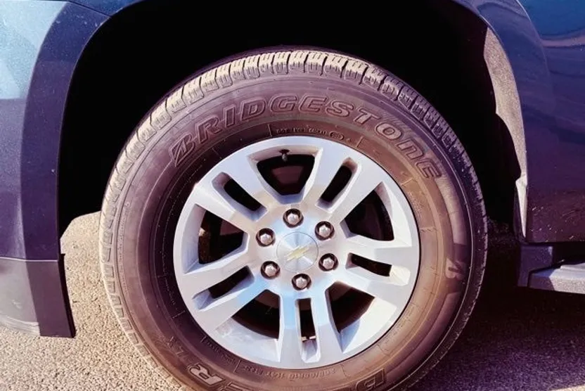 2019 Chevrolet Tahoe LS photo 1