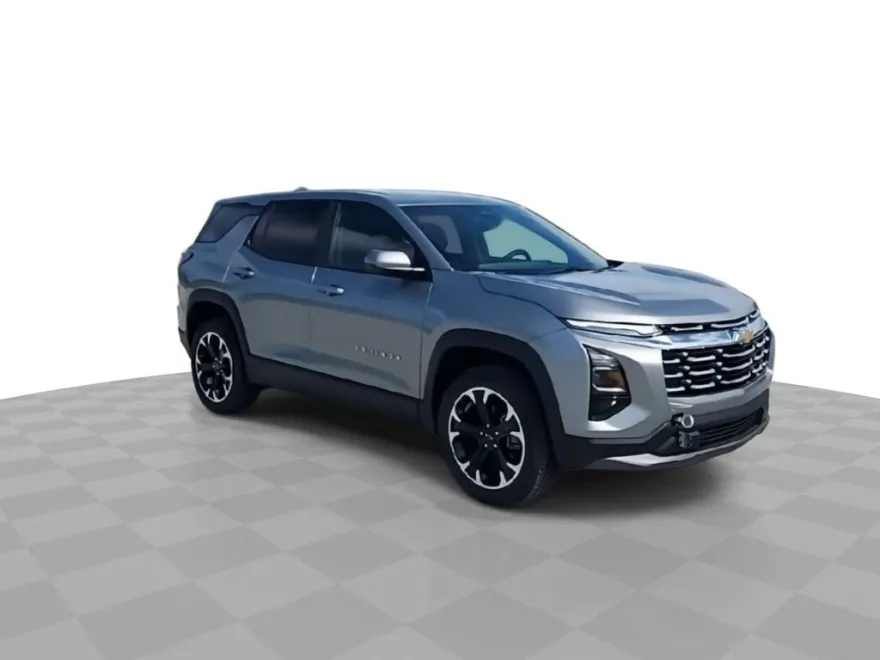2026 Chevrolet Equinox LT photo 1