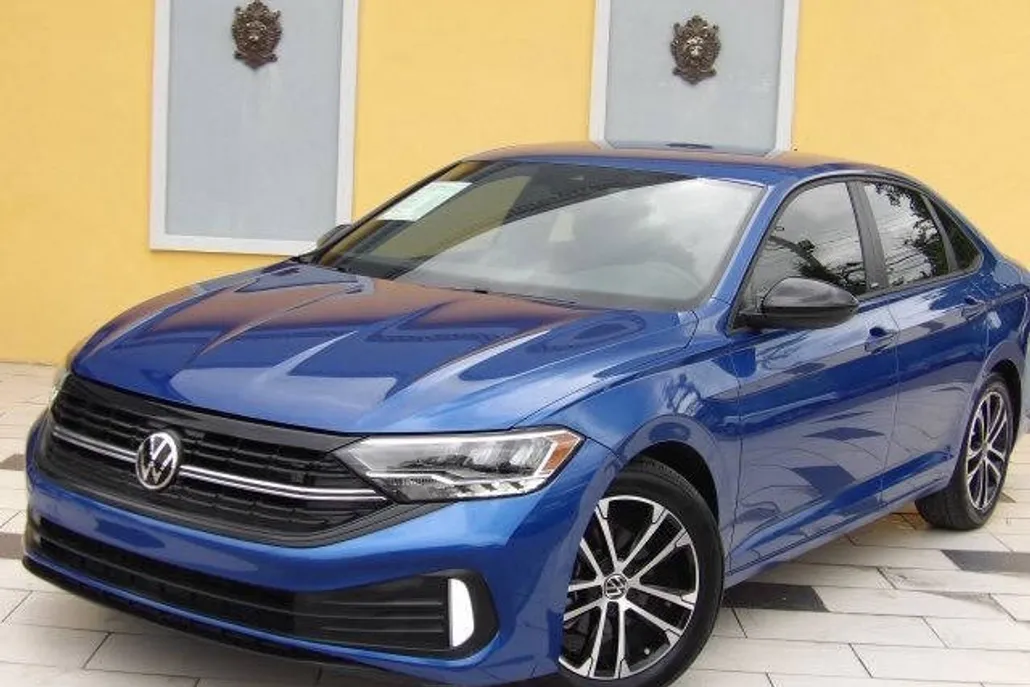 2023 Volkswagen Jetta Sport photo 1