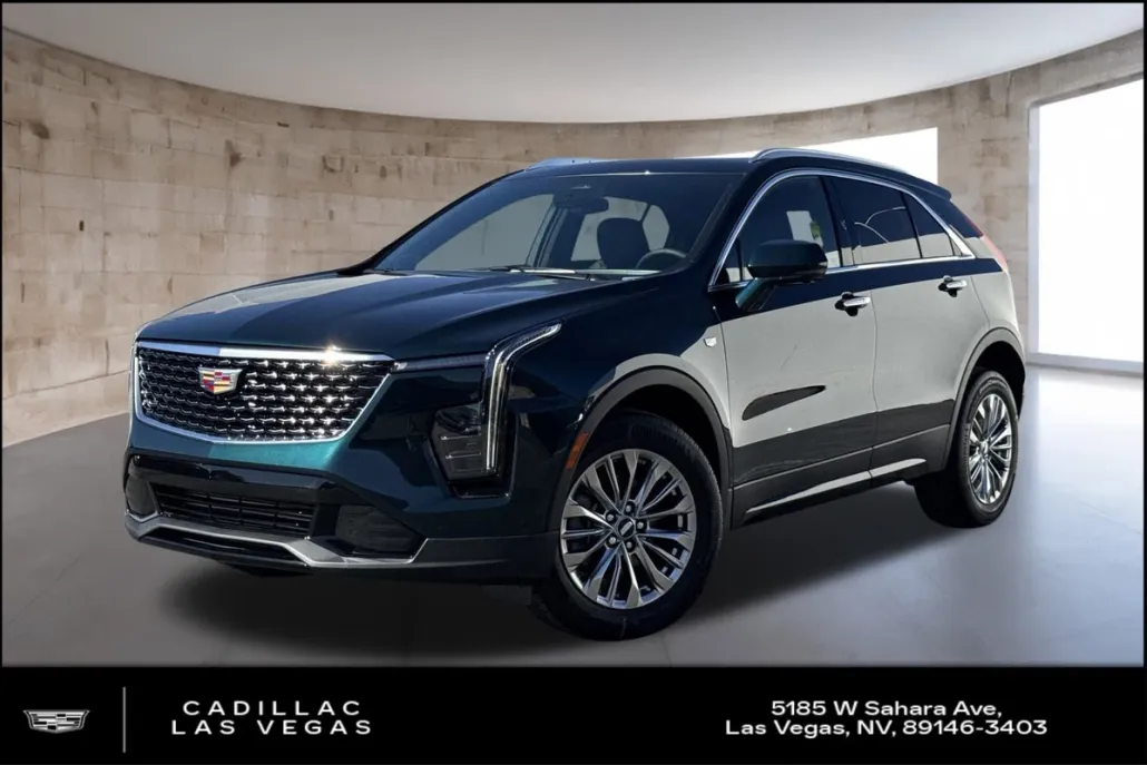 2025 Cadillac XT4 Premium Luxury photo 1