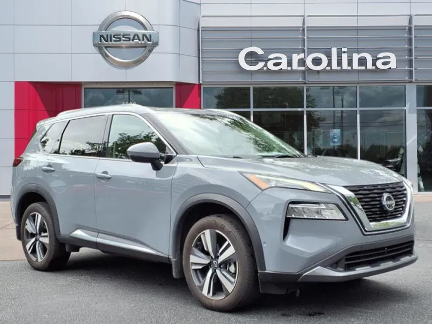 2023 Nissan Rogue SL photo 1