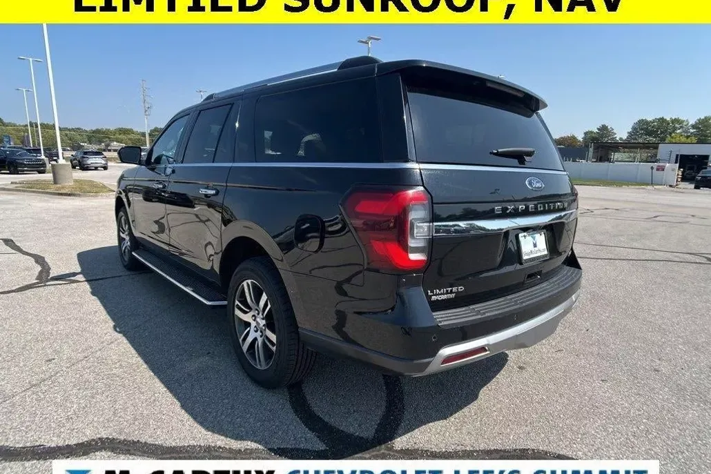 2023 Ford Expedition MAX Limited photo 1
