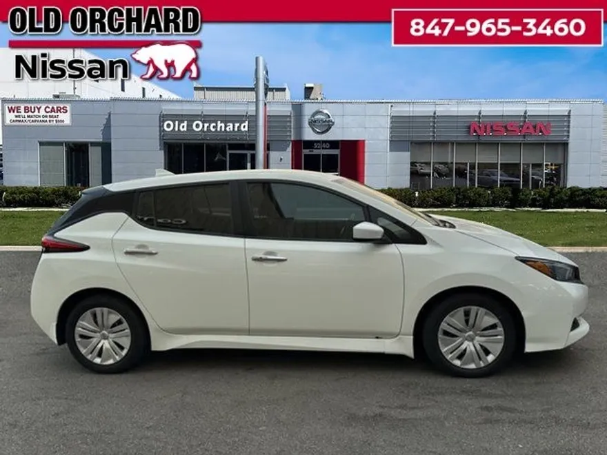2023 Nissan Leaf S photo 1