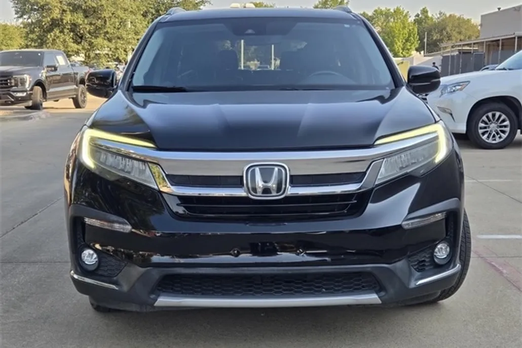 2020 Honda Pilot Touring photo 1