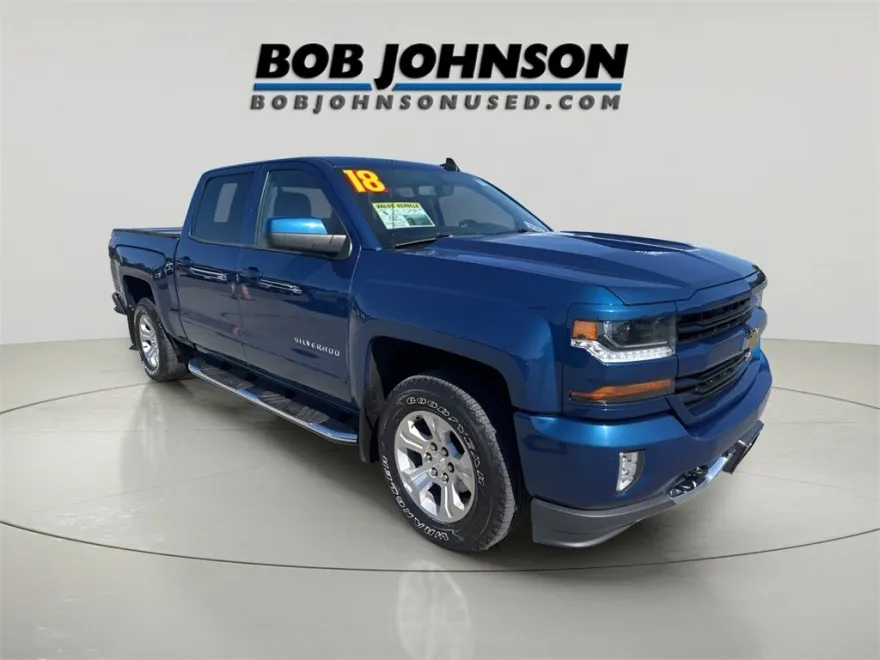 2018 Chevrolet Silverado 1500 LT photo 1
