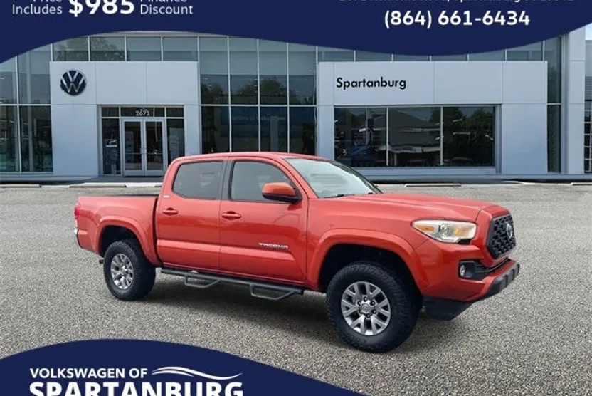 2017 Toyota Tacoma SR5 photo 1
