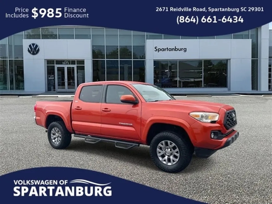 2017 Toyota Tacoma SR5 photo 1