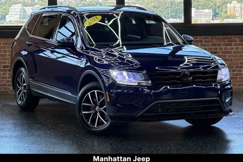 2021 Volkswagen Tiguan SE photo 1