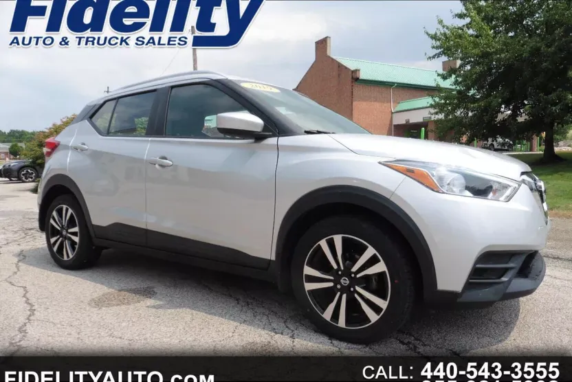 2019 Nissan Kicks SV photo 1